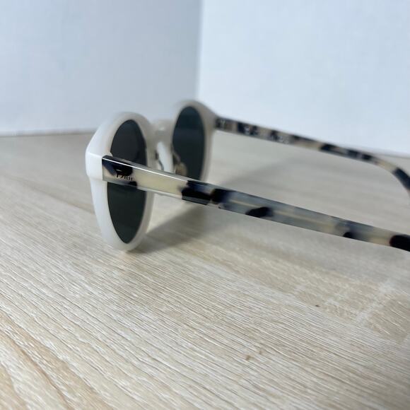 Christian Dior Onde 1 X610T Sunglasses READ DESC Matte White Havana 59-14-145 main image 7